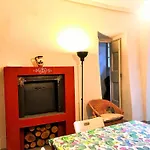 Con Piccolo Giardino Apartman *