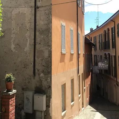 Modern With Garden On Maggiore Apartment