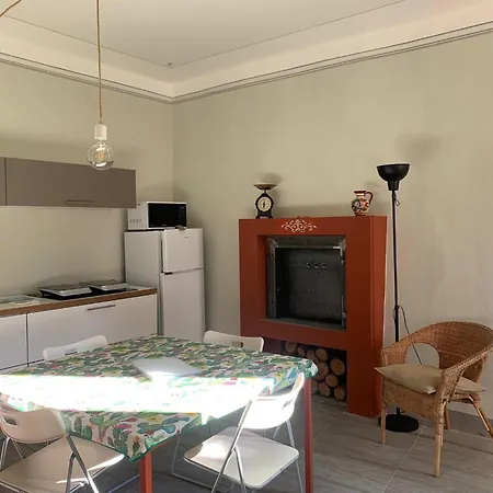 Con Piccolo Giardino Apartment Cannero Riviera